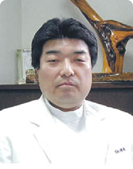 医師 増岡 秀次